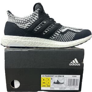 Adidas UltraBoost 5.0 DNA Black White FZ1850 Women's Size 8.5 Boost Running Shoe